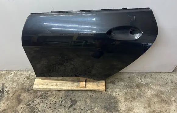 BMW 2 F44 Rear door