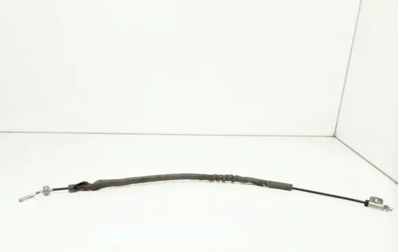 Volkswagen PASSAT B5.5 Gear shift cable linkage 8D1713575