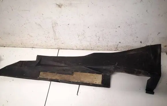 Volkswagen PASSAT B3 Wiper trim 357819415