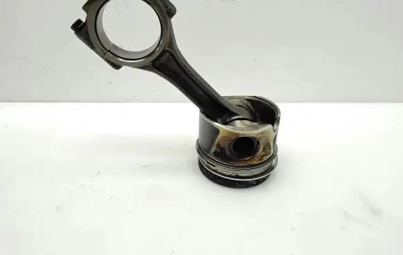 Volkswagen Crafter Piston with connecting rod V400 038J