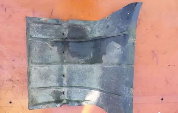 Engine splash shield/under tray