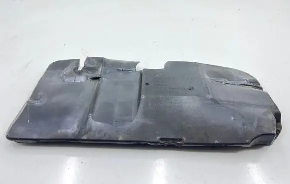 BMW 4 F32 F33 Heat shield in engine bay 8512278