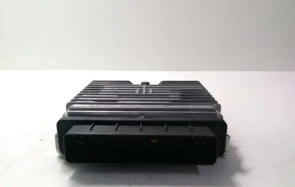 Ford Focus Engine control unit/module 2M5A12A650PE 12220510