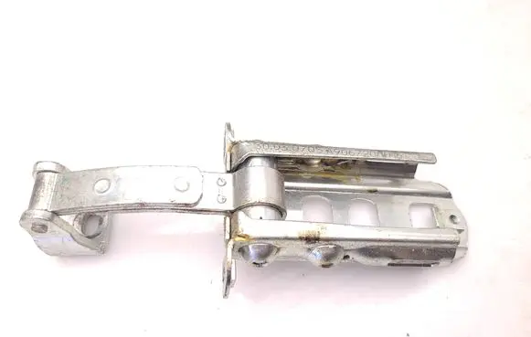 Mercedes-Benz Sprinter W906 Front door check strap stopper A9067200016