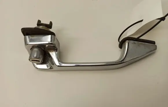 Mercedes-Benz COMPAKT W115 Front door exterior handle 1157660101 1157660105 1157660305