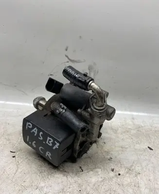Volkswagen PASSAT B7 Fuel injection high pressure pump 03L130755H
