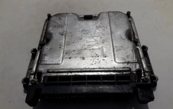 Citroen Xsara Engine control unit/module 9641608480