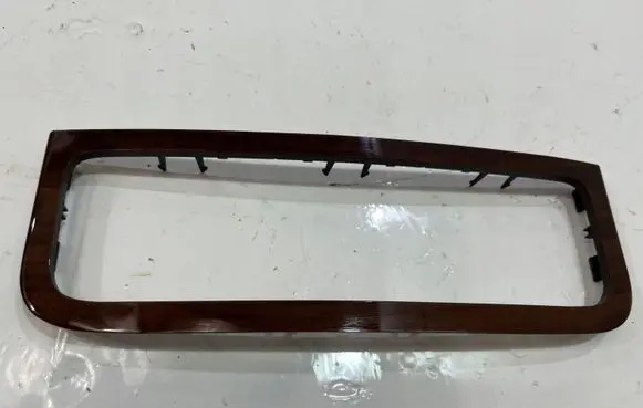 Volkswagen Touareg II Dashboard center trim panel 7P2863100C| 000000000000005471