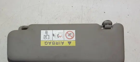 Sun visor