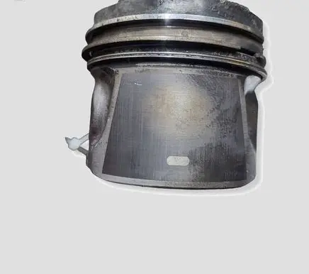 Volvo V70 Piston D5244T4