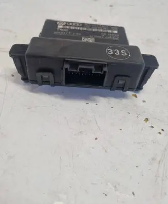 Volkswagen PASSAT CC Gateway control module 3C0907530L 3C0907951