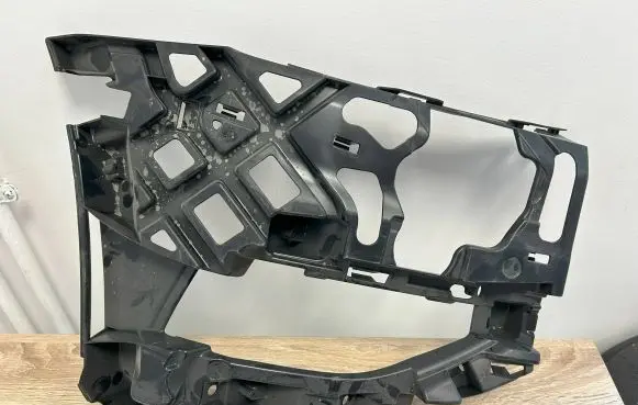 Volkswagen Golf VII Front bumper mounting bracket 5G0807724F