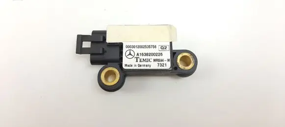 Mercedes-Benz ML W163 Airbag deployment crash/impact sensor MRSA4M A1638200226