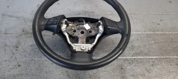 Mazda 3 I Steering wheel