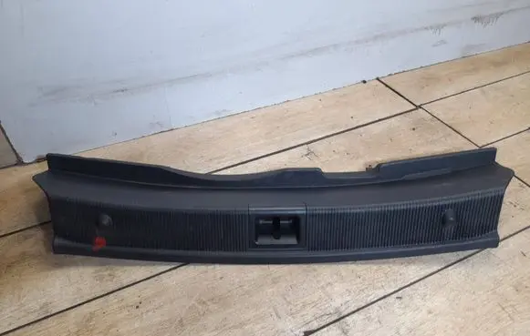 Mercedes-Benz C W204 Trunk/boot sill cover protection A2046900825