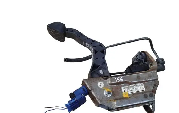 Volkswagen Polo IV 9N3 Clutch pedal 6Q1721059AJ 6Q0721373C 6Q1721321C