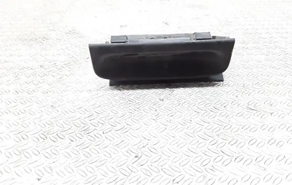Nissan X-Trail T30 Loading door exterior handle 