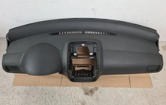 Volkswagen Golf V Dashboard