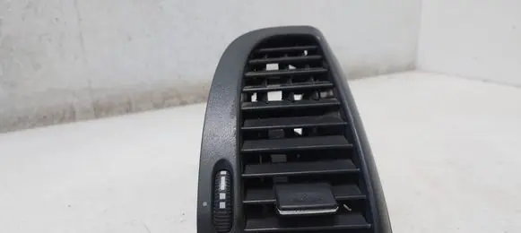 Mercedes-Benz Vito Viano W639 Dashboard side air vent grill/cover trim A6398300254 6398300254