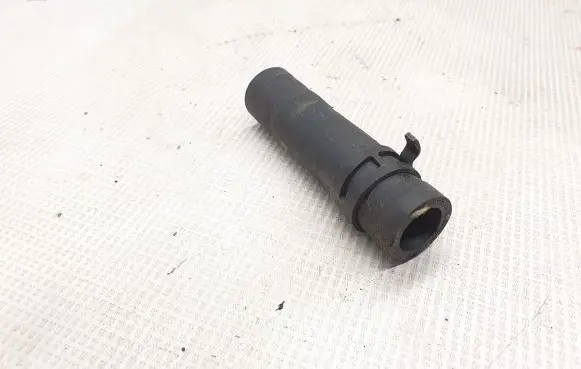 Audi A3 S3 8V Engine coolant pipe/hose 04L121104