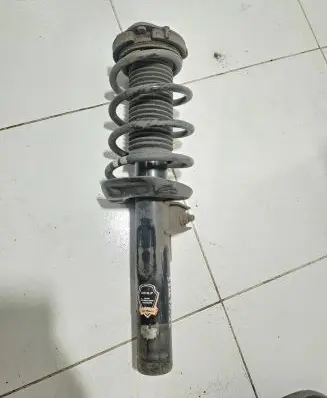 Audi Q3 8U Front shock absorber with coil spring 423142JP