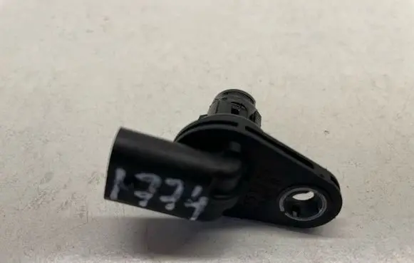 Mercedes-Benz S C217 Crankshaft position sensor A2769051100 2769051100
