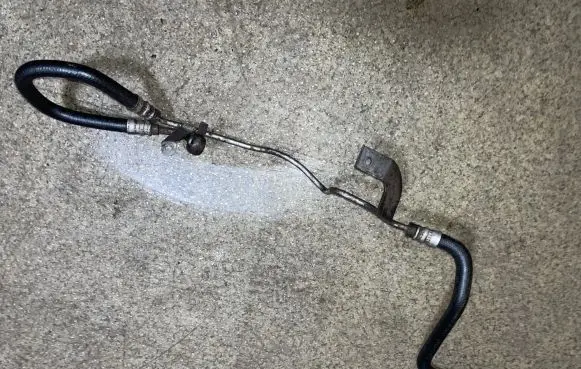 BMW 5 E60 E61 Power steering hose/pipe/line 6766413