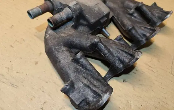 Jeep Cherokee XJ Intake manifold 4621358