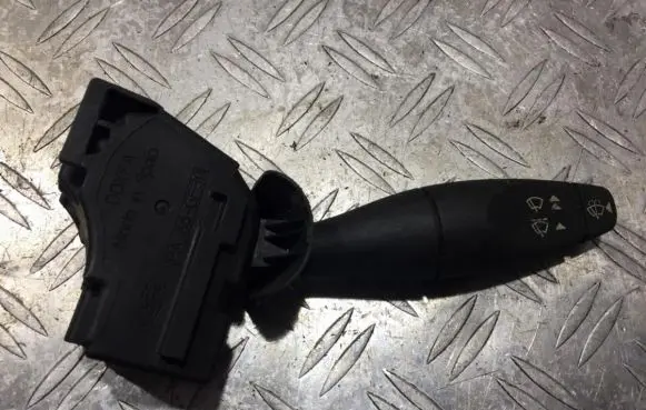 Ford Focus Wiper control stalk 98ag17a553cc