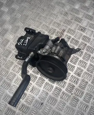 Mercedes-Benz E W212 Power steering pump A0064664701 7693900514