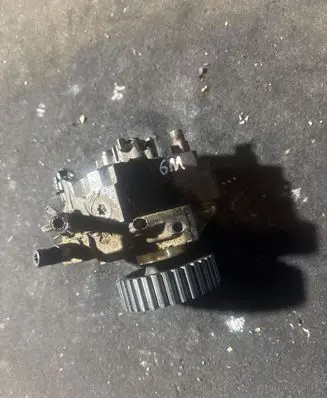 Honda Civic Fuel injection high pressure pump 0445010076 8972270264
