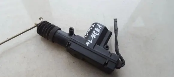 Nissan Almera Central locking motor 