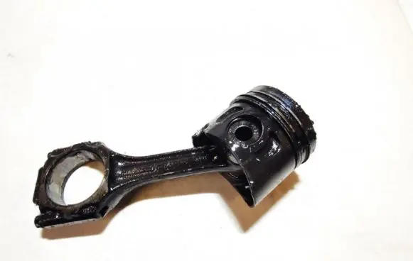 Audi A4 S4 B5 8D Piston with connecting rod 028H