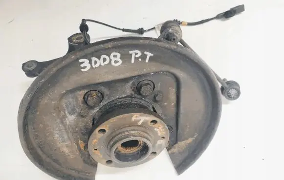 Peugeot 3008 I Rear wheel hub spindle/knuckle 