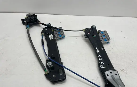 Audi A5 Rear door window regulator with motor 8W8839461