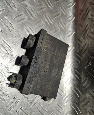 Renault Espace II Glow plug pre-heat relay 7700851443 73504512