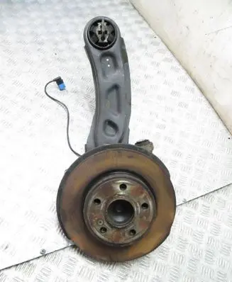 Mercedes-Benz A W176 Stub axle 