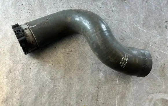 Renault Captur Intercooler hose/pipe 1085615S01