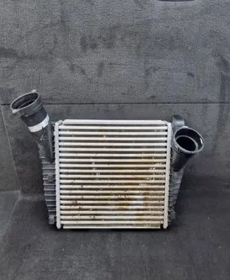 Audi Q7 4L Intercooler radiator 7L6145803D 7L6145803J