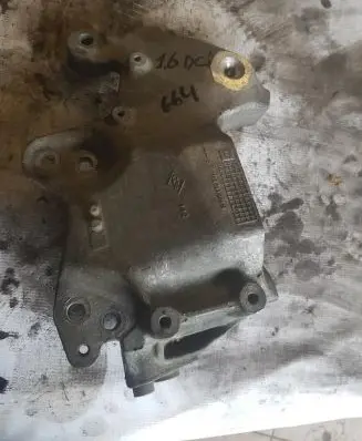 Renault Trafic III (X82) Gearbox mounting bracket 112313054R