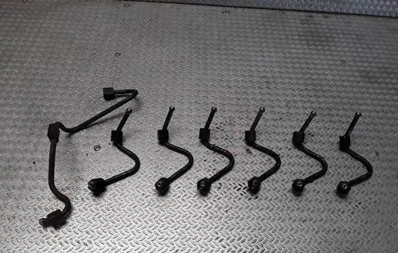 Mercedes-Benz S W220 Fuel injector supply line/pipe 