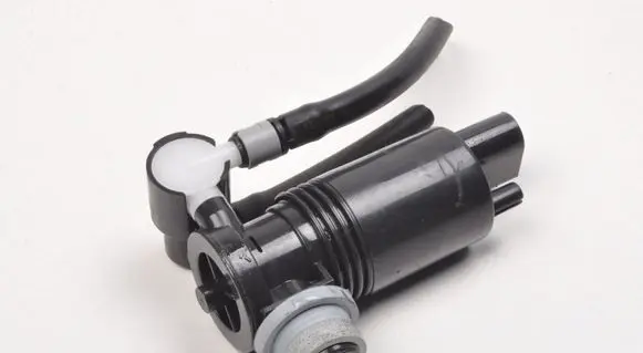 Volvo XC40 Windscreen/windshield washer pump 32237970