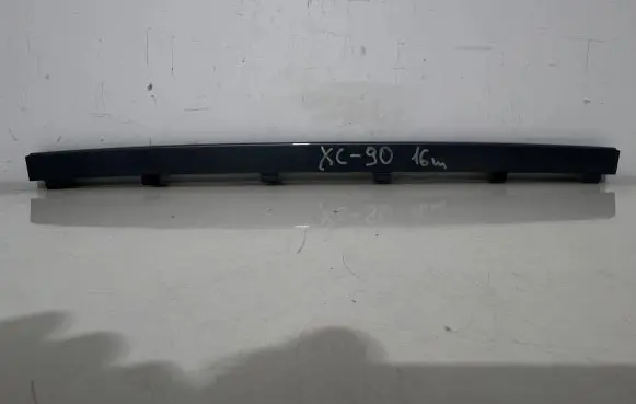 Volvo XC90 Front bumper splitter molding 31383799