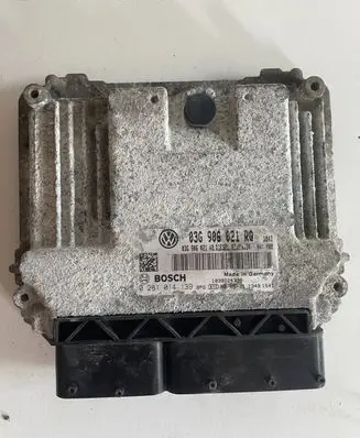Volkswagen PASSAT B6 Engine control unit/module 03G906021RQ 0281014139