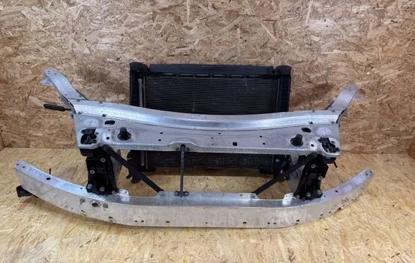 Mercedes-Benz GLC C253 Radiator support slam panel