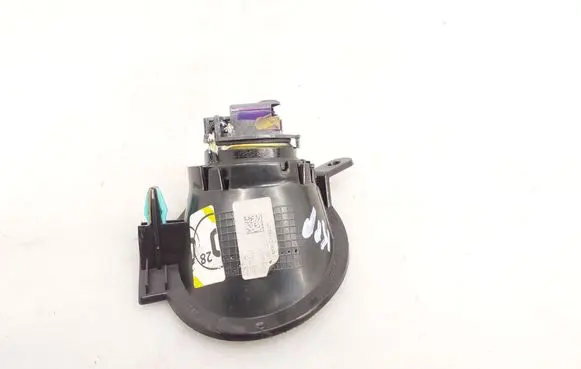 Front door high frequency speaker