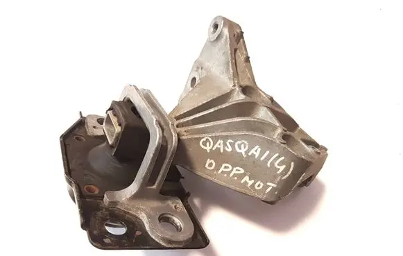 Nissan Qashqai Engine mount bracket 11210JD500 DD130214