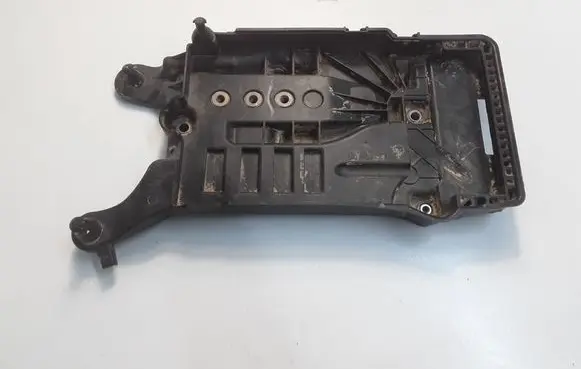 Skoda Kamiq Battery bracket 2Q091533