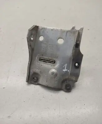 BMW 5 F10 F11 Radiator mount bracket 7186513 718651309 7207151