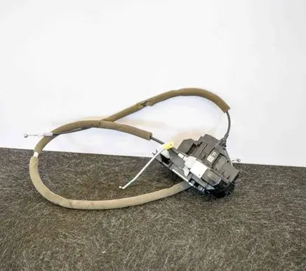 Nissan Qashqai Front door lock